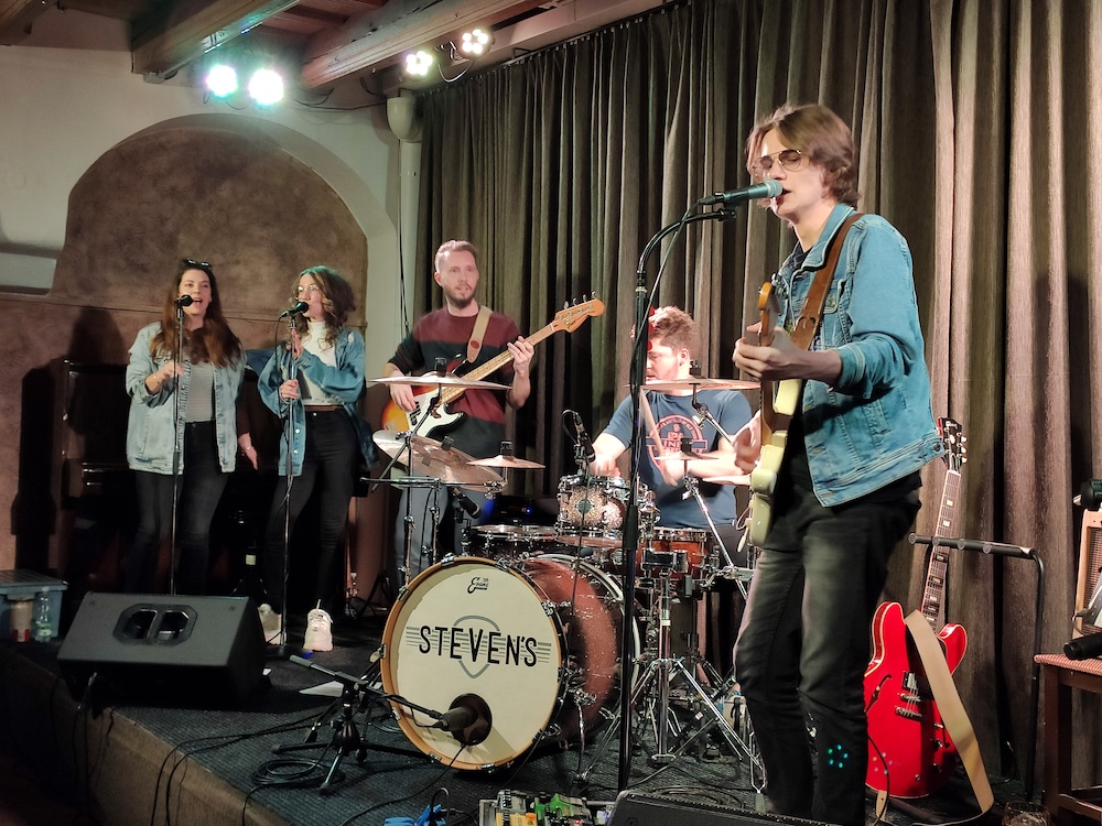 Steven’s (CZ)